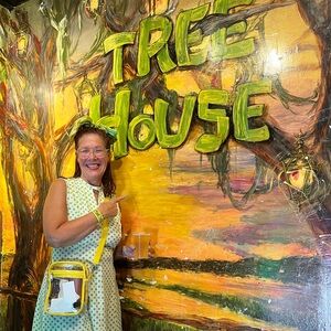 Meet your Posher, Joan